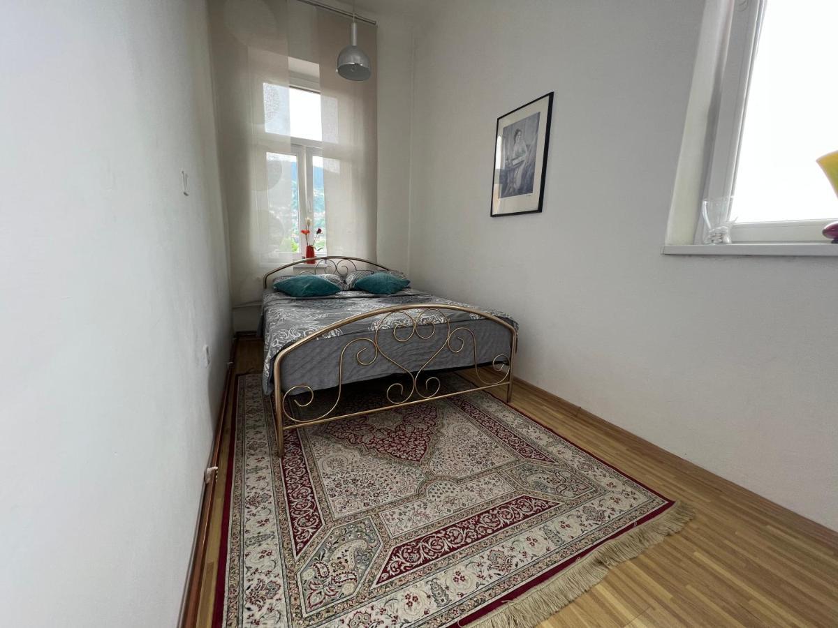 Apartment Apartman Happy