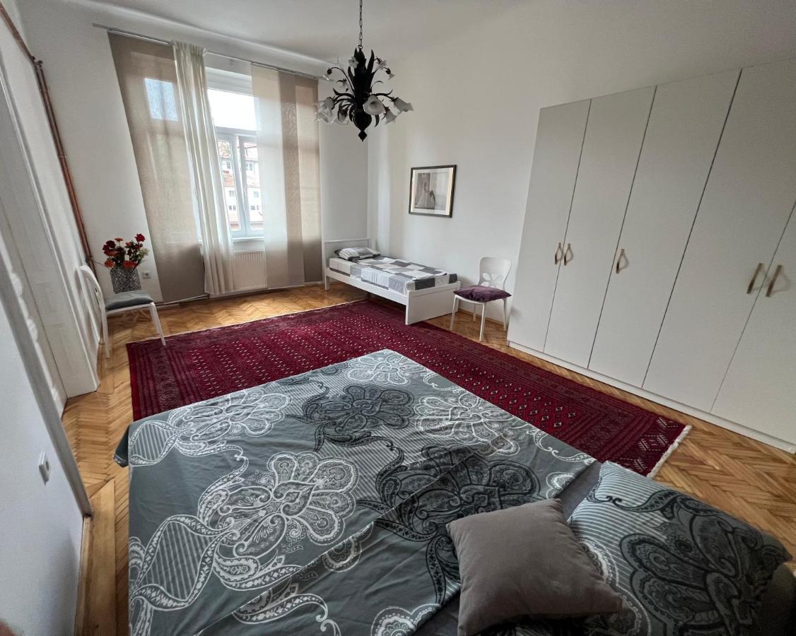 Apartman Happy SJJ