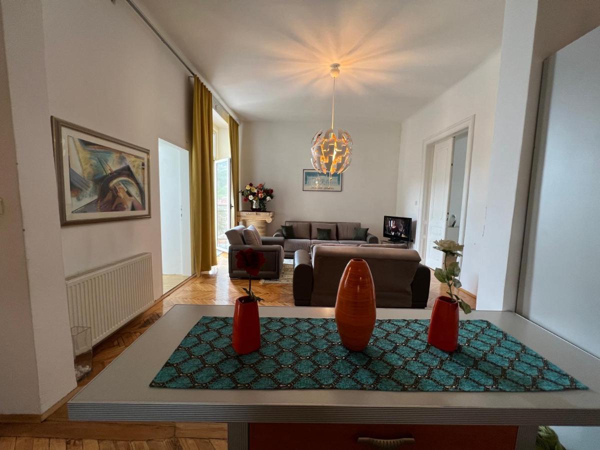 Apartman Happy SJJ